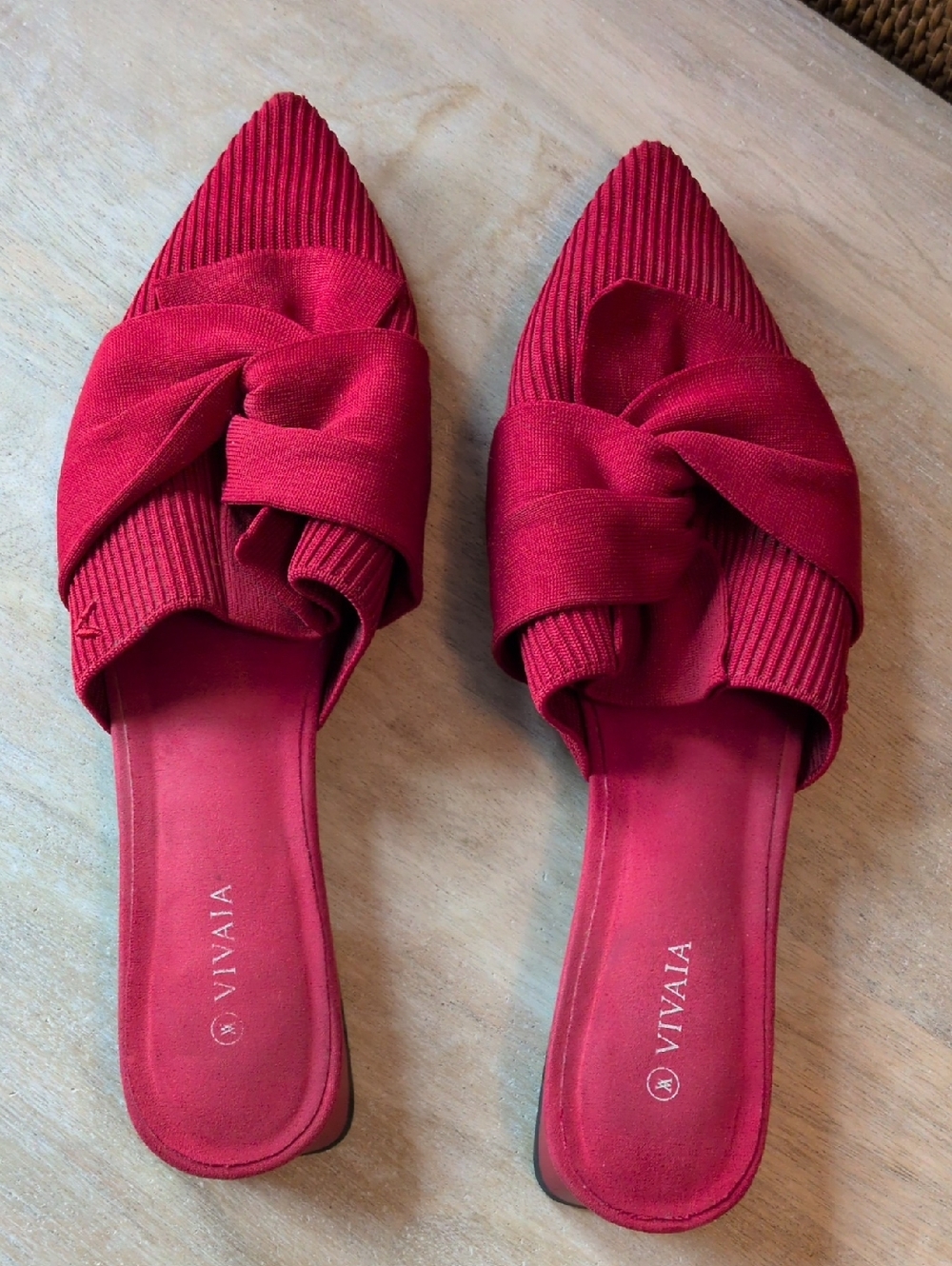 Vivaia Red Knotted Pointed-Toe Slip-On Flats